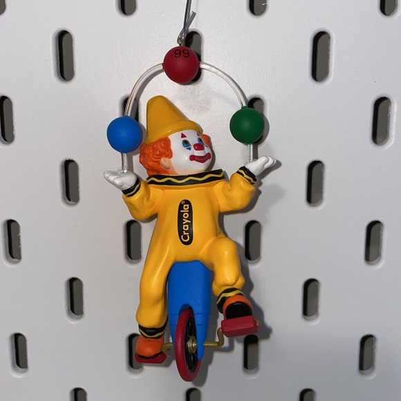 Hallmark Keepsake Ornament - Clownin’ Around - Crayola - 1999 - Picture 3 of 4